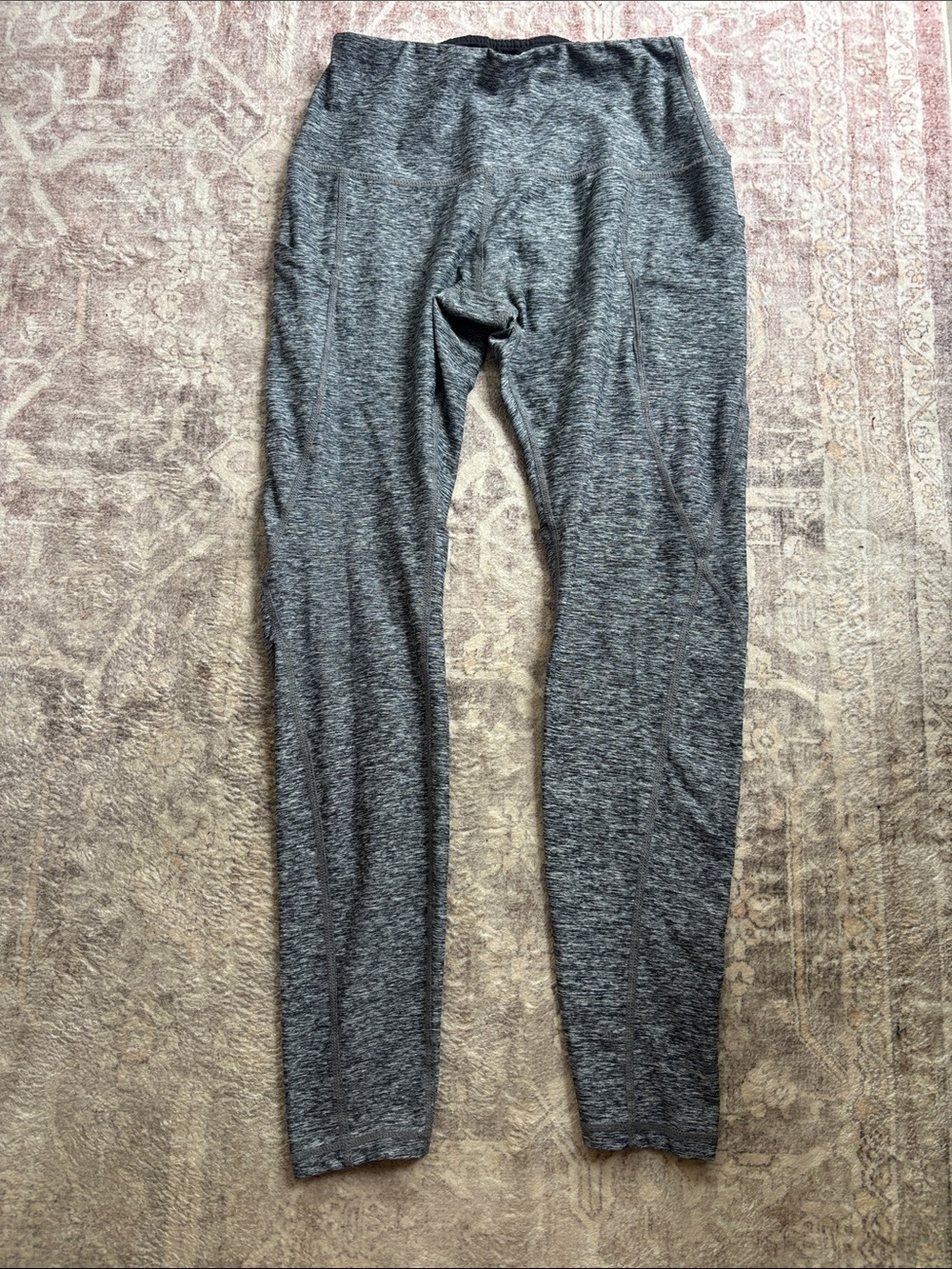 High-Rise Performance Leggings in Heather Gray